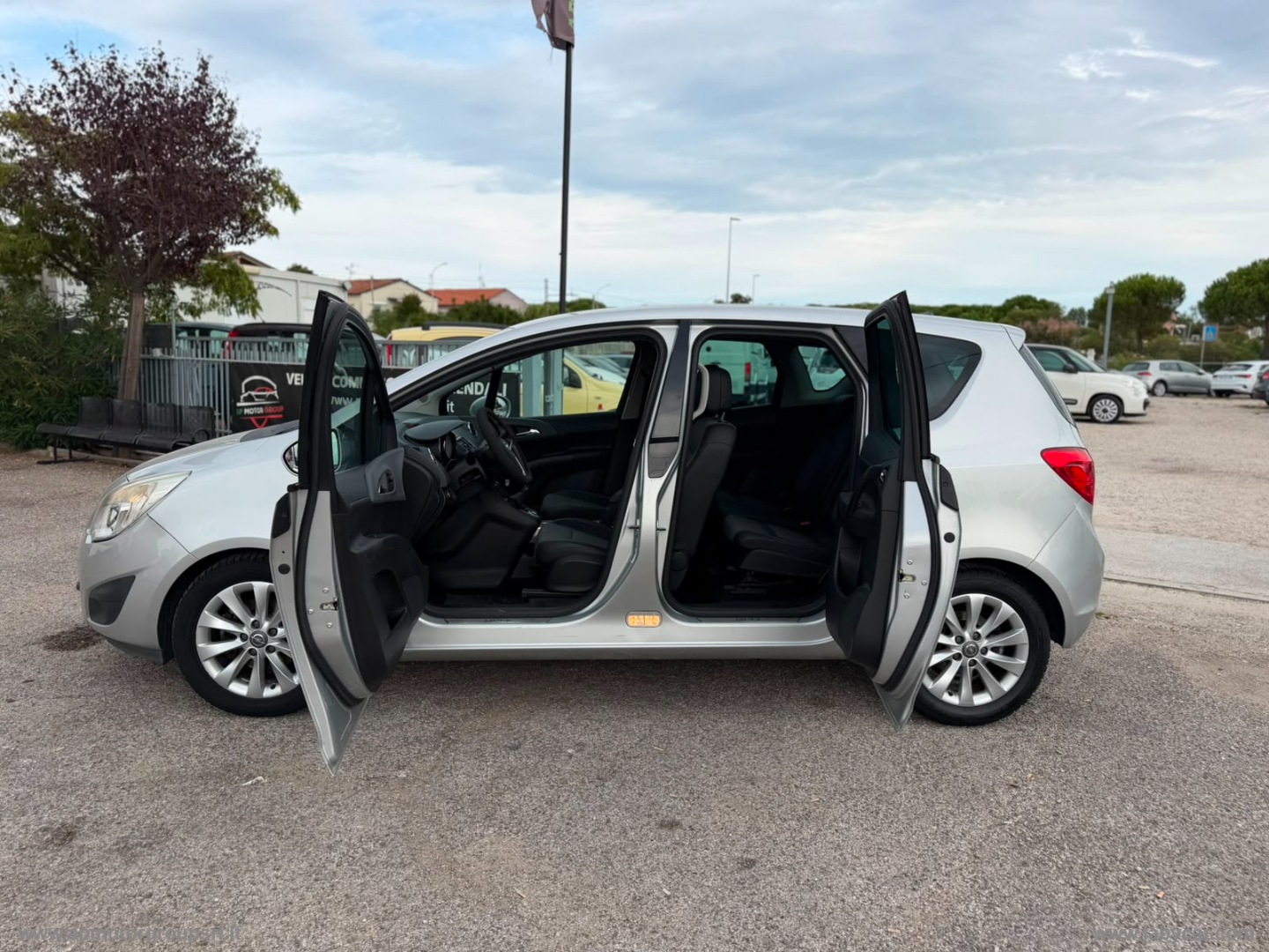 Meriva 1.3 CDTI 95 CV ecoFLEX Cosmo - immagine 9
