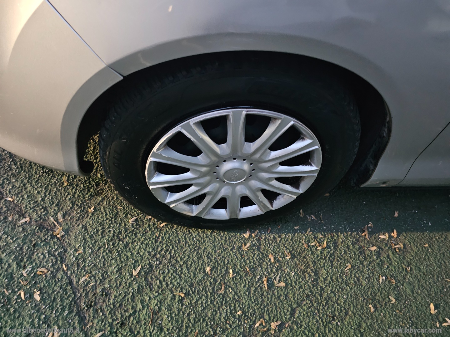 B-Max 1.4 90 CV GPL Business - immagine 9