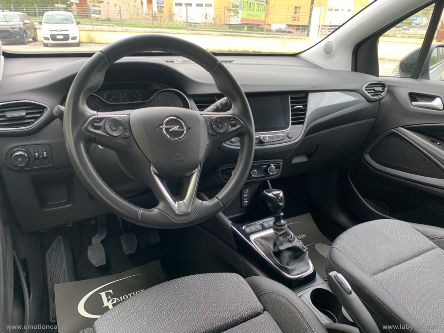 Crossland 1.2 T. 12V 110 CV S&S Elegance - 2023 - immagine 9