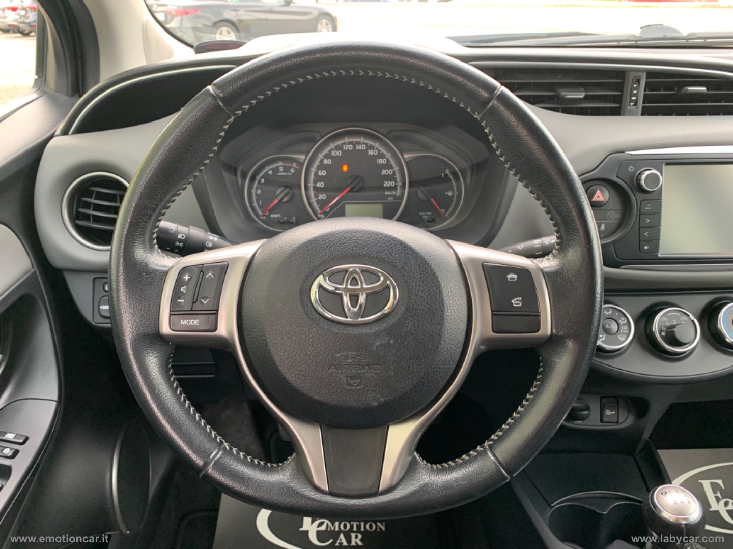 Yaris 1.4 D-4D 5p. Lounge -2016 - immagine 9