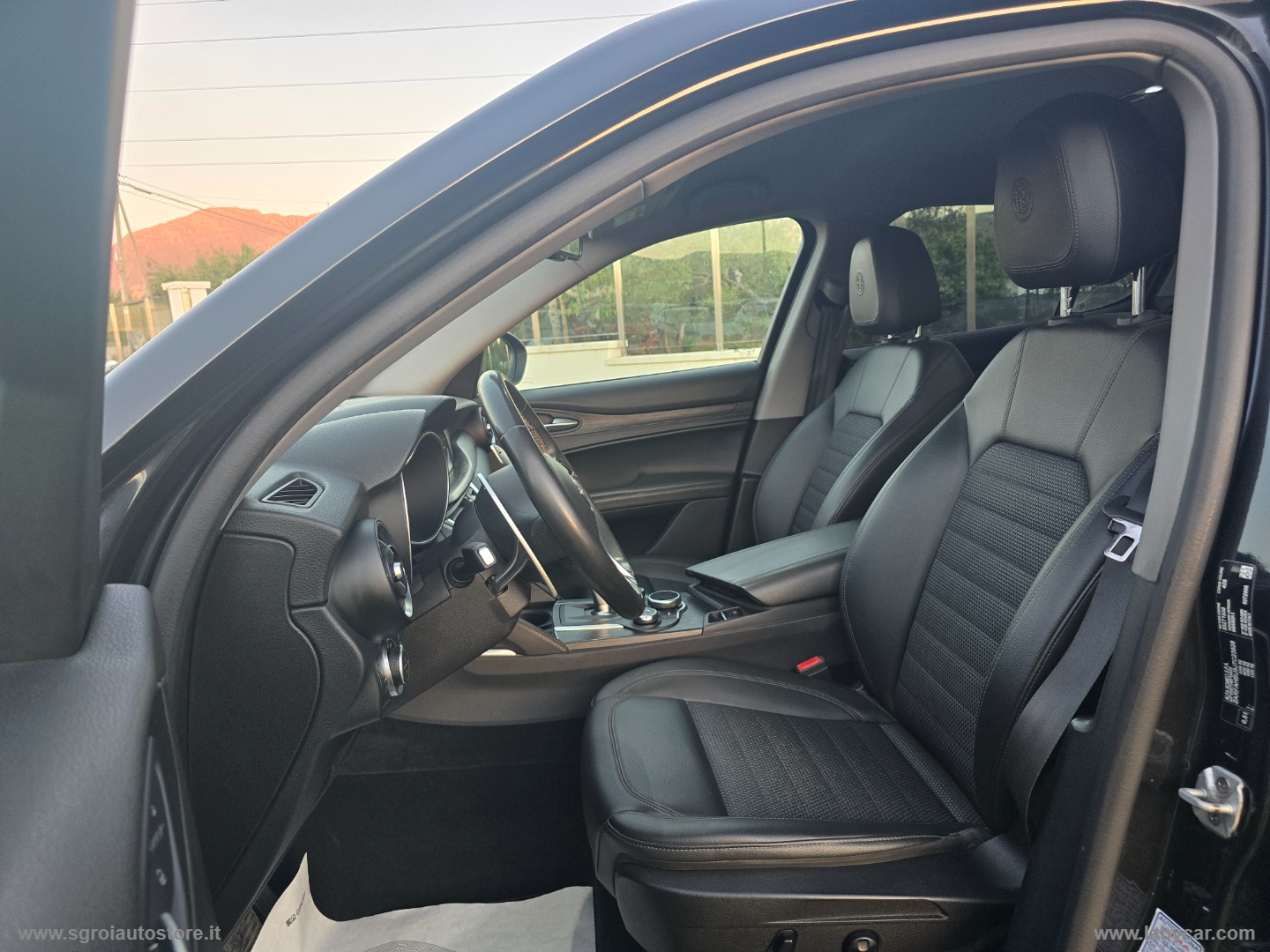 Stelvio 2.2 T.diesel 210 CV AT8 Q4 Exec. - immagine 9