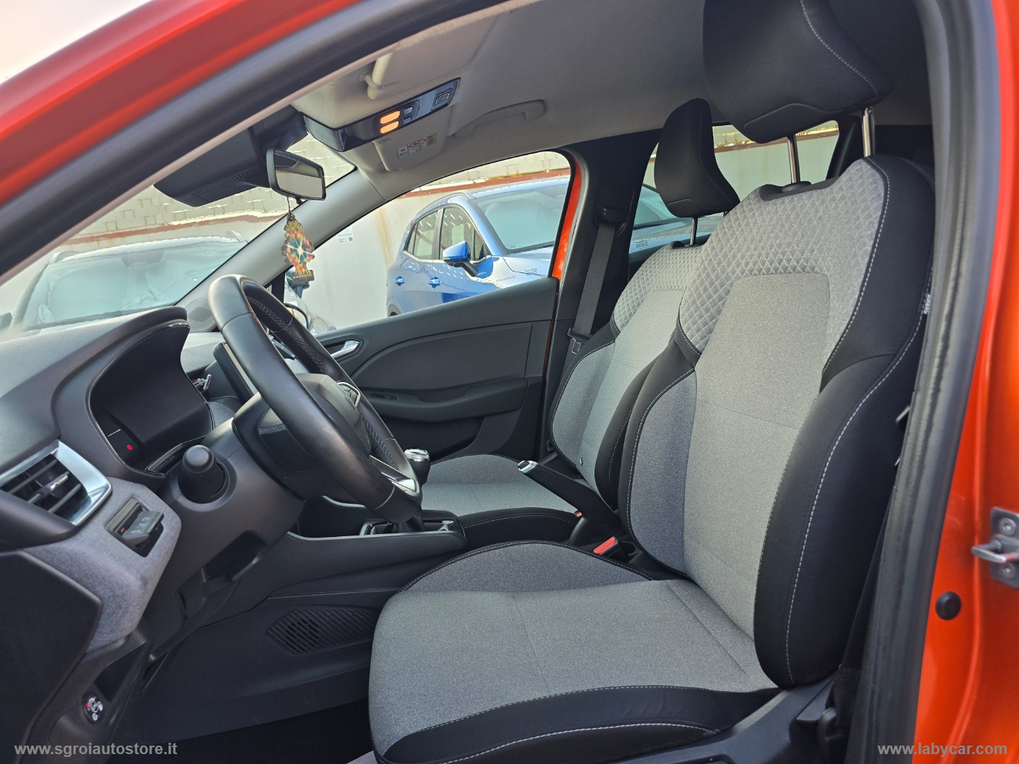 Clio TCe 100 CV GPL Evolution - immagine 9