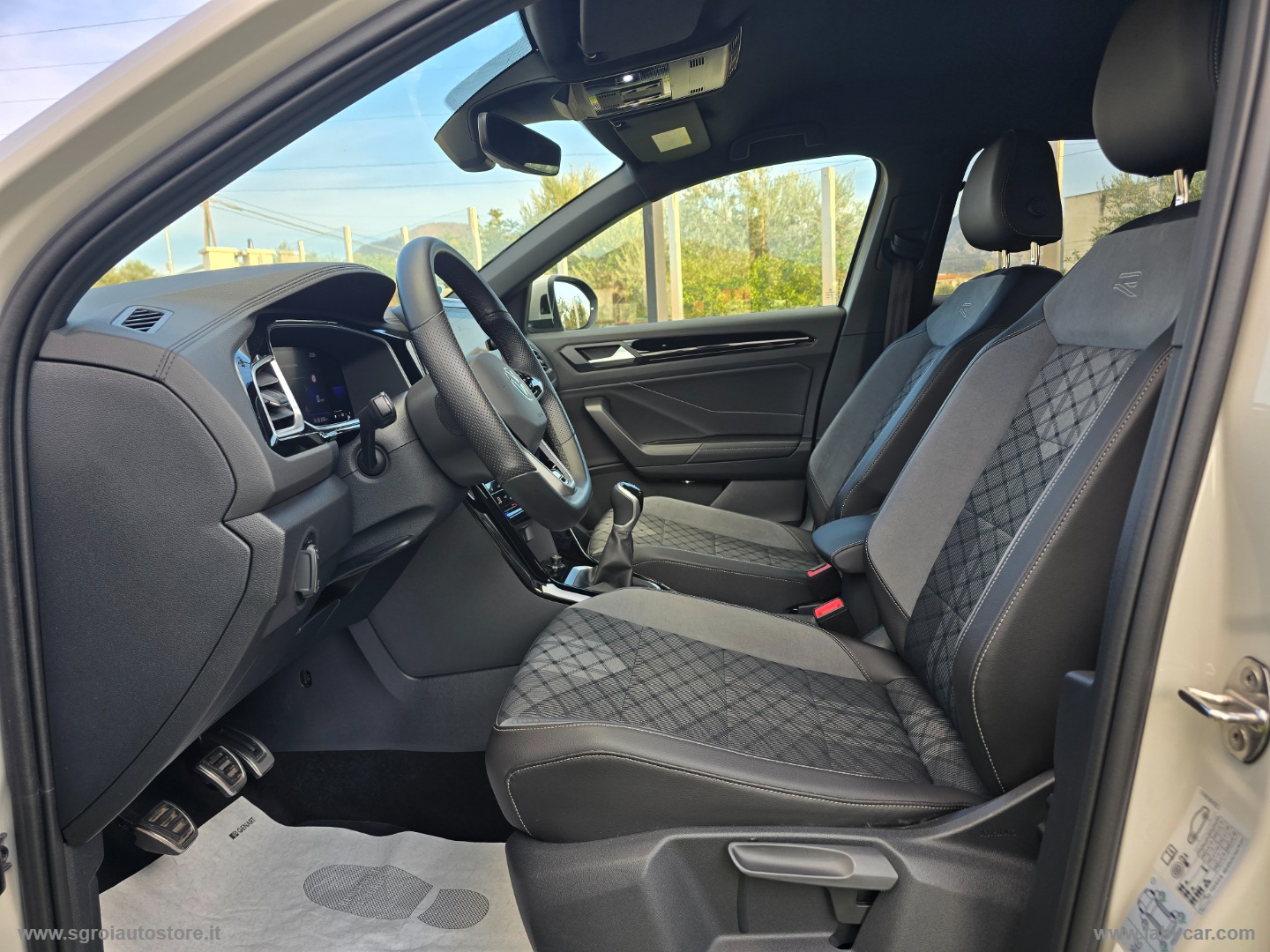 T-Roc 2.0 TDI SCR R-Line - immagine 9