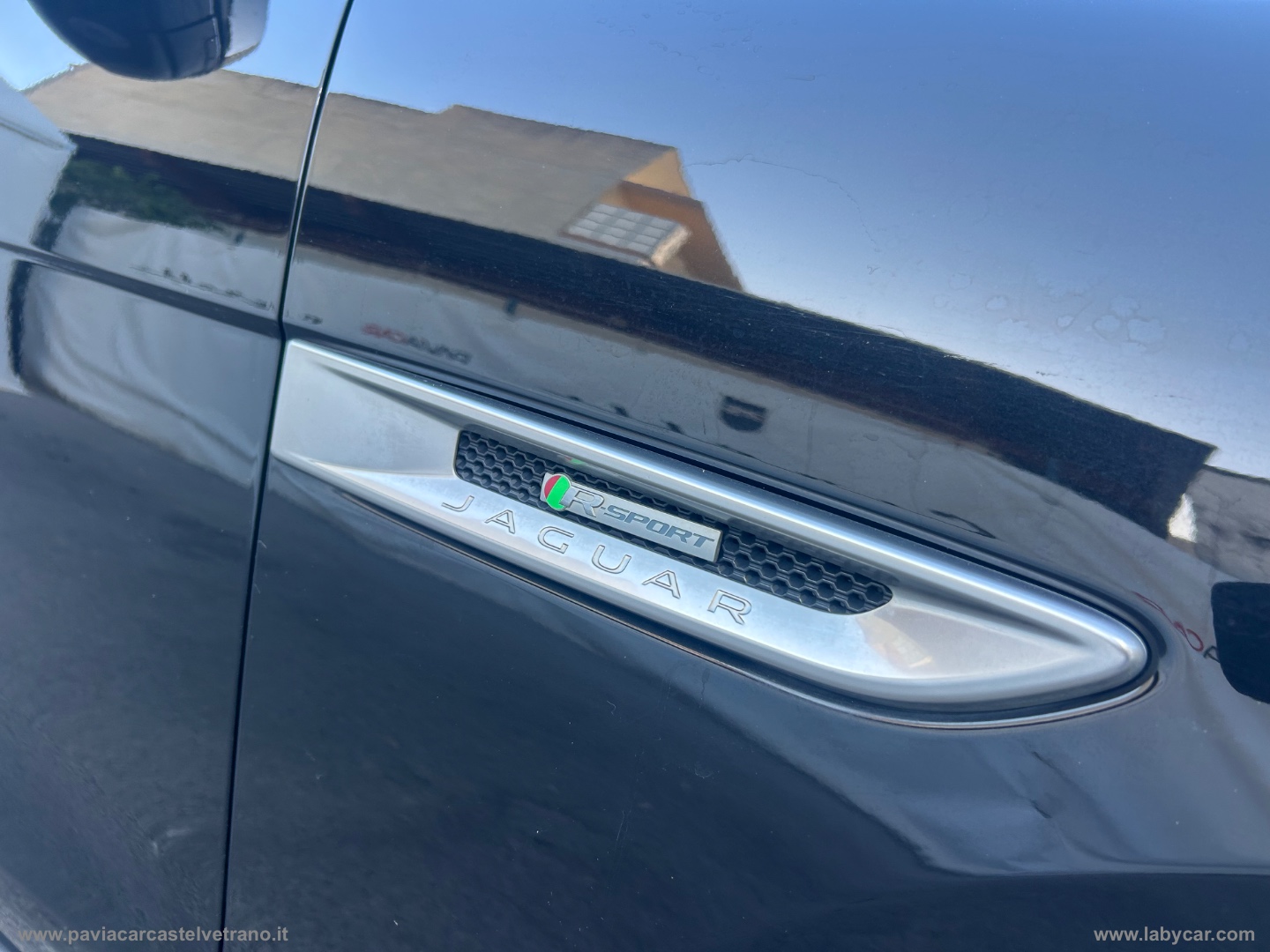 F-Pace 2.0 D 180 CV AWD aut. R-Sport - immagine 9
