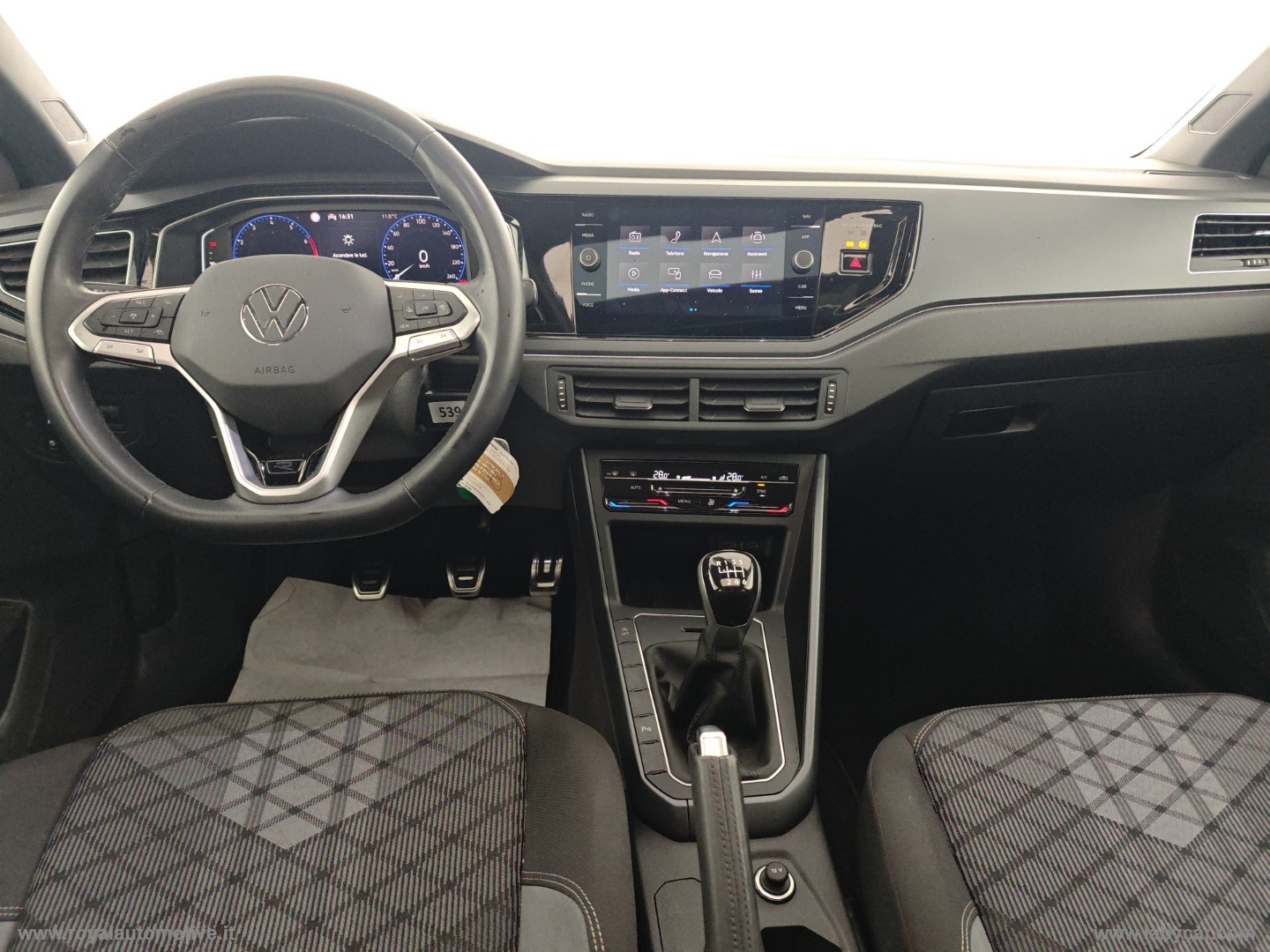 Taigo 1.0 TSI 115 CV R-Line - immagine 9