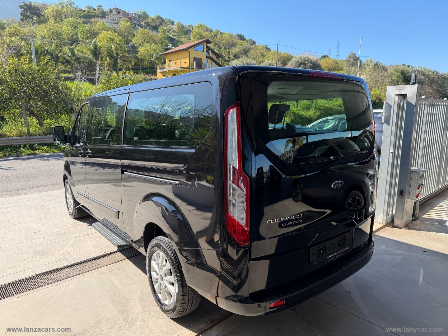 Tourneo Custom 320 2.0 TDCi 105 PL Trend - immagine 9