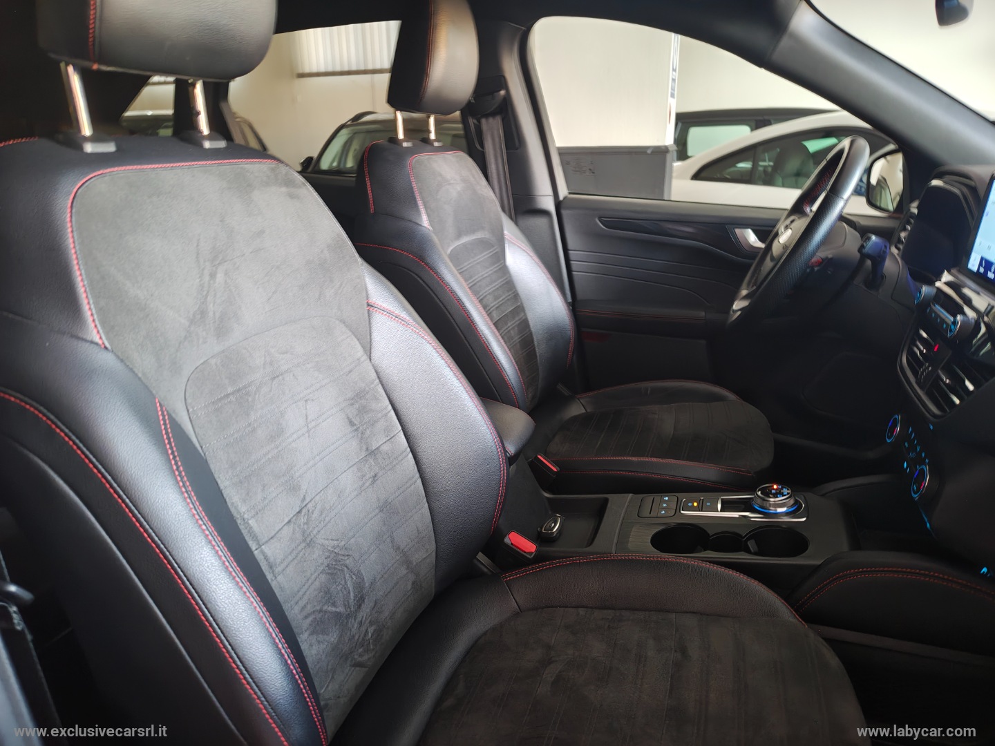 Kuga 1.5 EcoBl. 120CV aut. 2WD ST-Line X - immagine 9