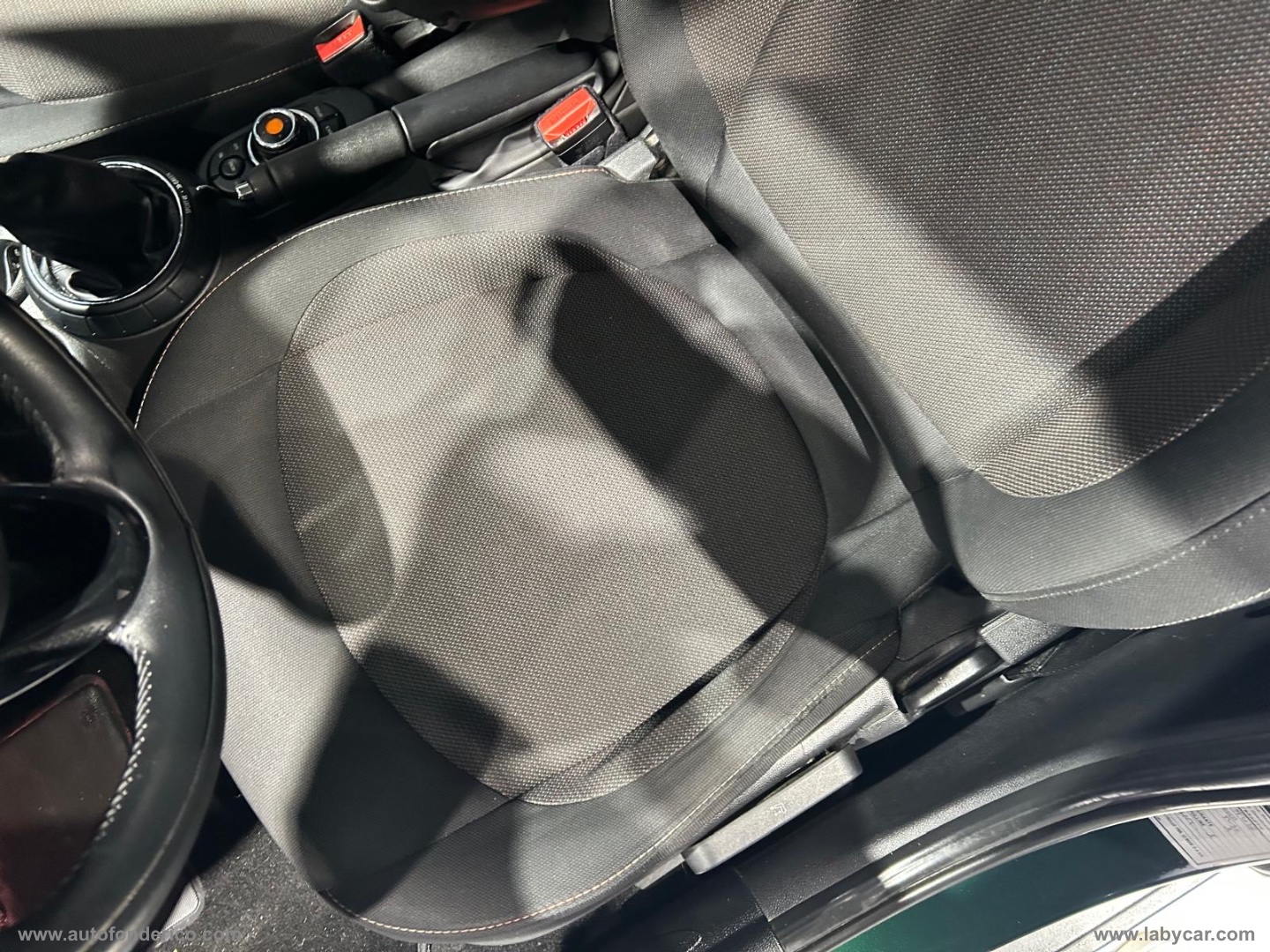 Mini Cooper D 5 porte - immagine 9