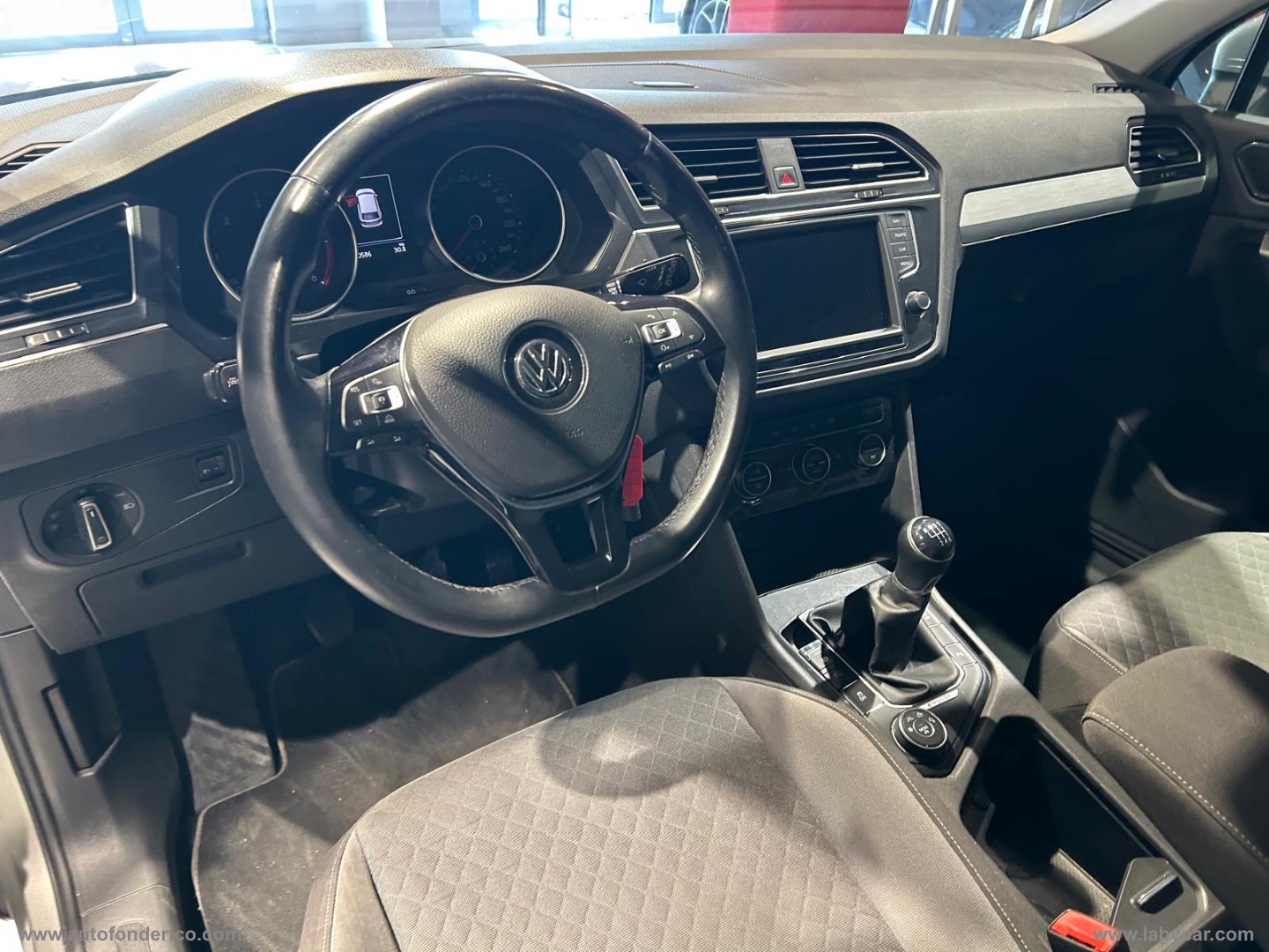 Tiguan 2.0 TDI 4MOTION Executive BMT - immagine 9