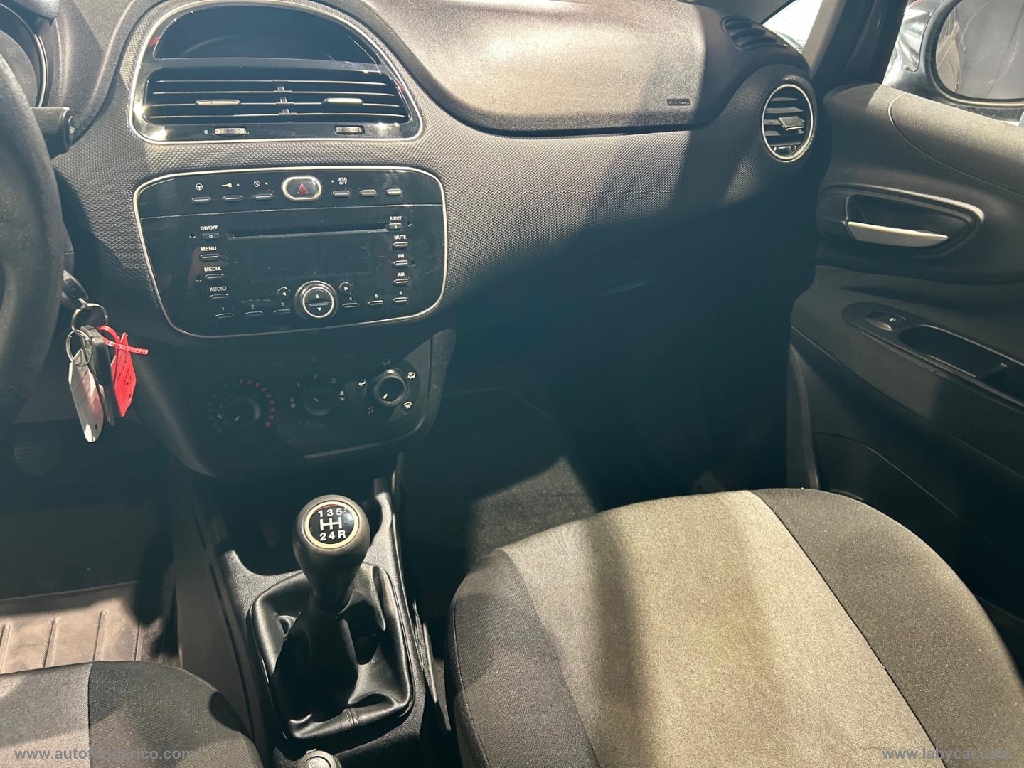 Punto 1.3 MJT II S&S 85 CV 5p.ECO Street - immagine 9