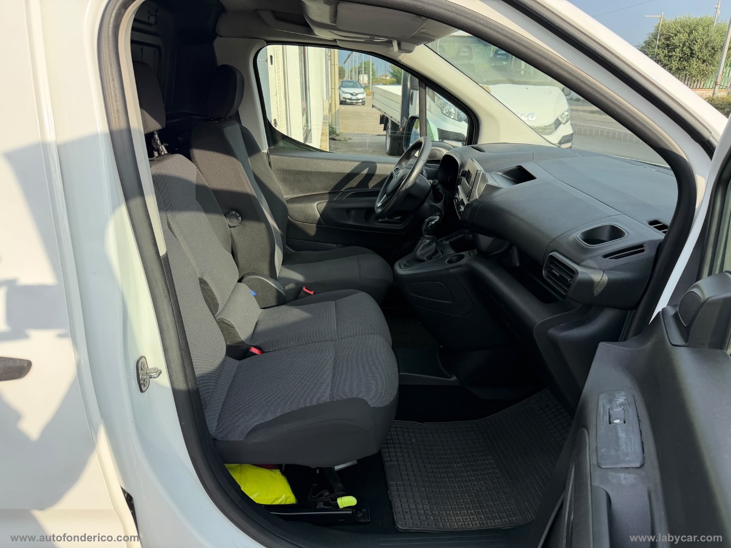 Combo Cargo 1.6 D 100 S&S PC 650kg Ed. - immagine 9