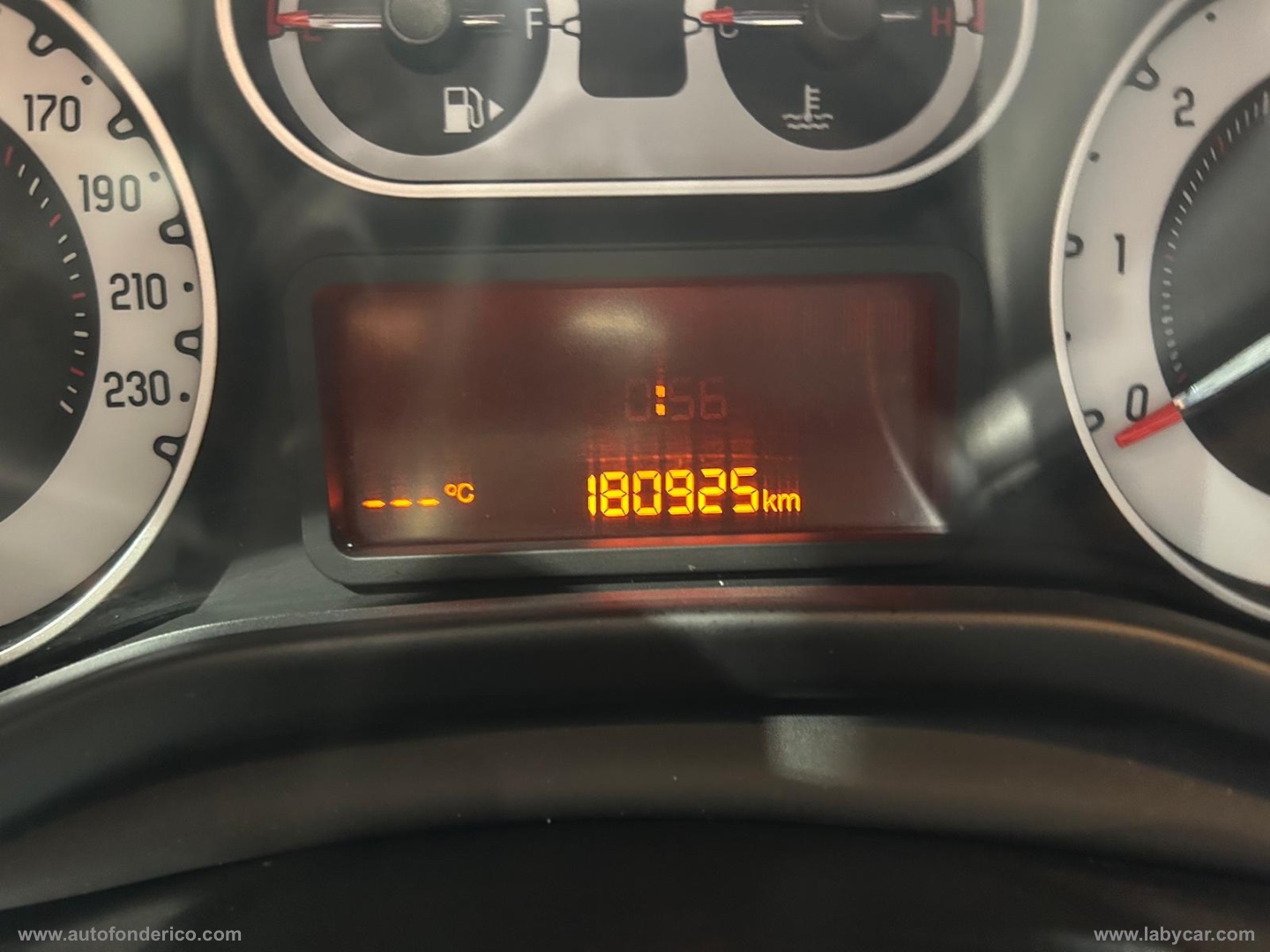 500L 1.6 MJT 105 CV Trekking - immagine 9