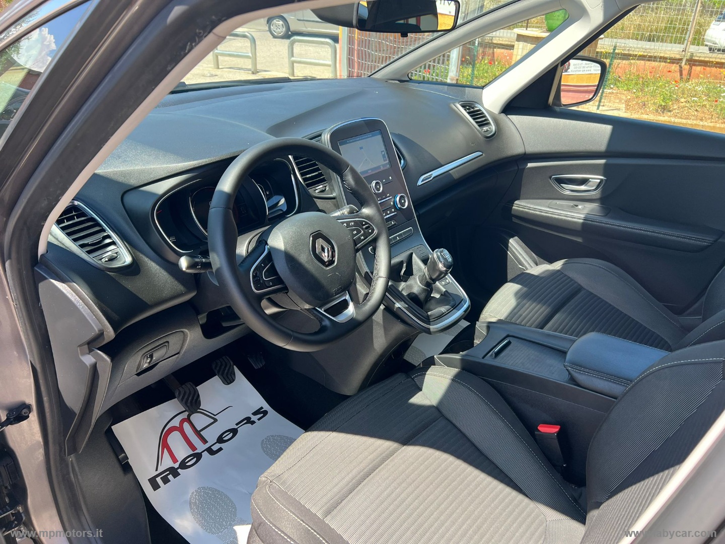 GRAND SCENIC 7 POSTI BUSINESS 1.6 DCI 130CV - immagine 9