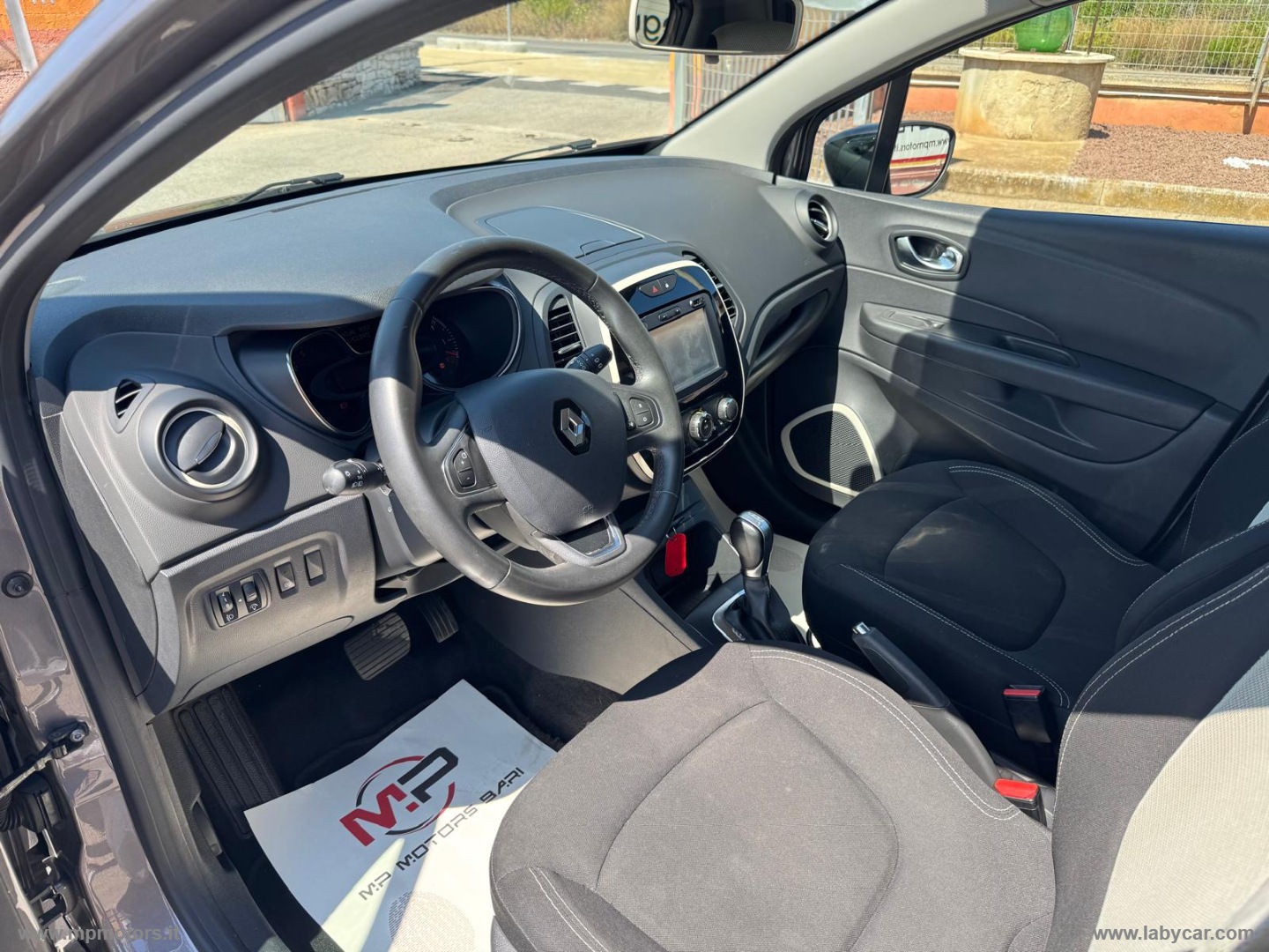 CAPTUR BUSINESS 1.5 DCi 90CV AUTOMATICA - immagine 9