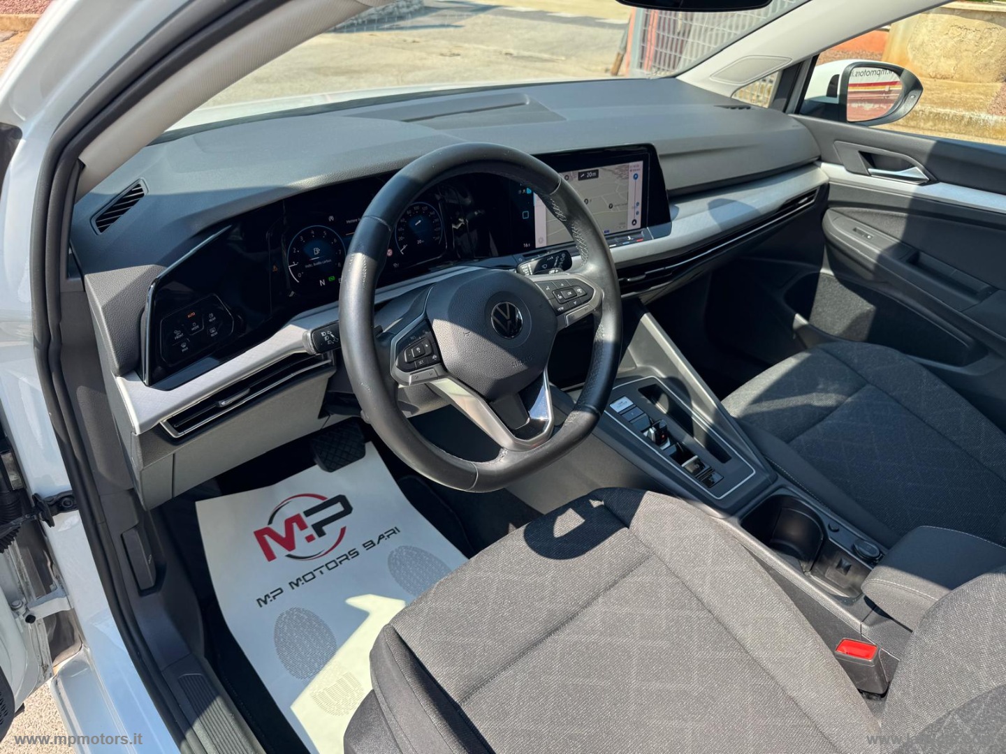 GOLF LIFE DSG 1.0 eTSI 110CV EVO AUTOMATICA - immagine 9