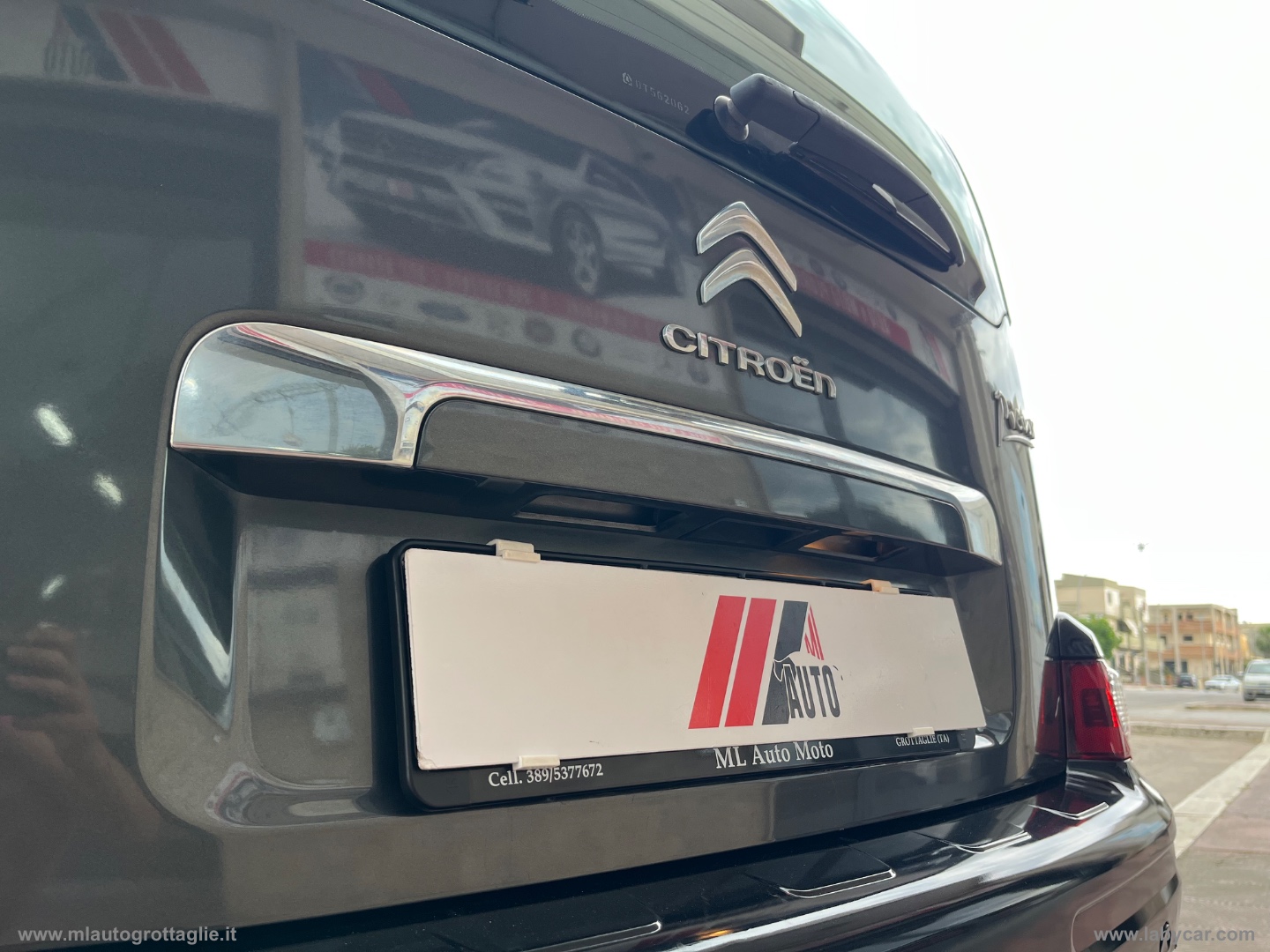 C3 Picasso 1.6 HDi 90 Exclusive - immagine 9