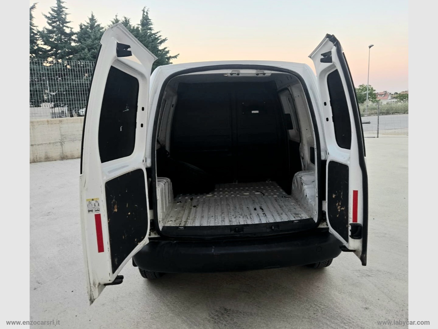Caddy 2.0 TDI 110 CV 4Motion PL 4p. Van 4X4 - immagine 9