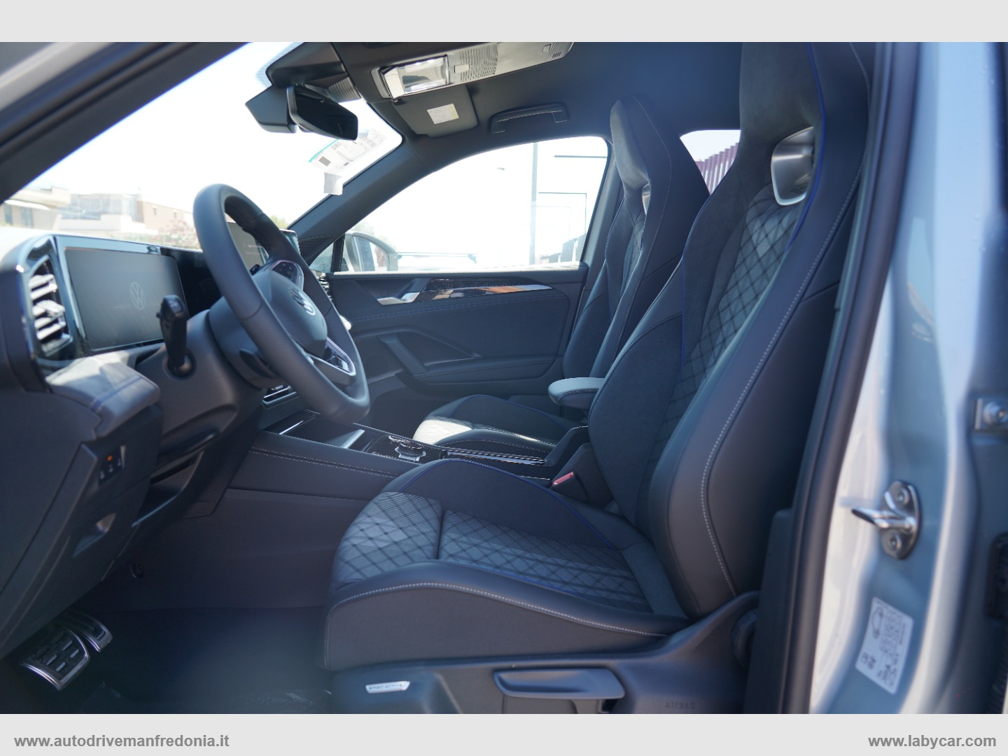 Tiguan 2.0 TDI 150 CV DSG R-Line - immagine 9