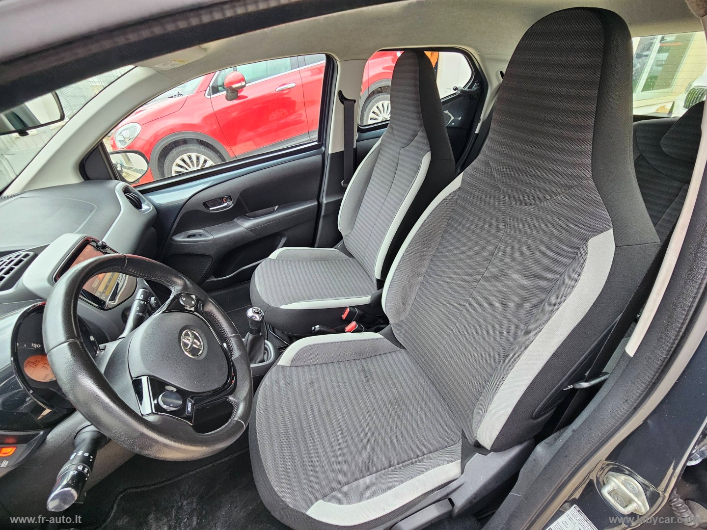 Aygo 1.0 VVT-i 72 CV 5p. x-cite - immagine 9