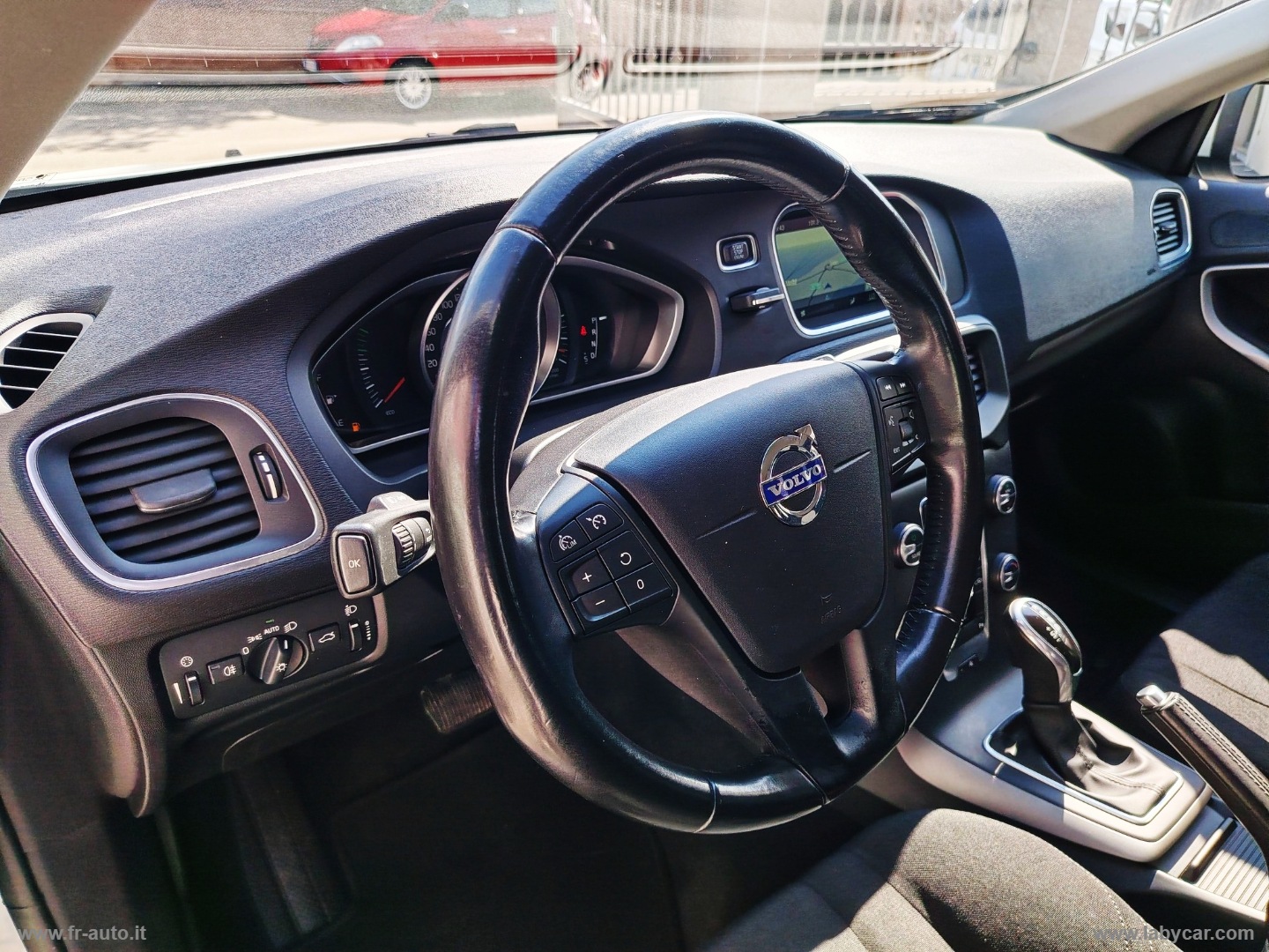 V40 D2 1.6 Powershift Summum - immagine 9