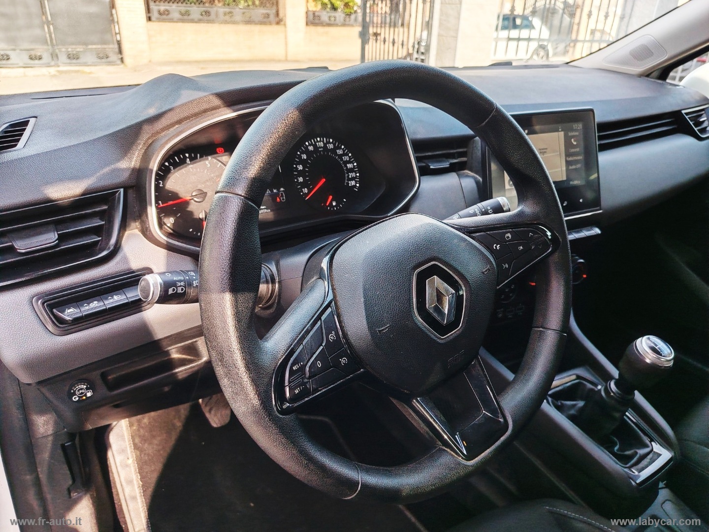 Clio TCe 100 CV GPL Intens - immagine 9
