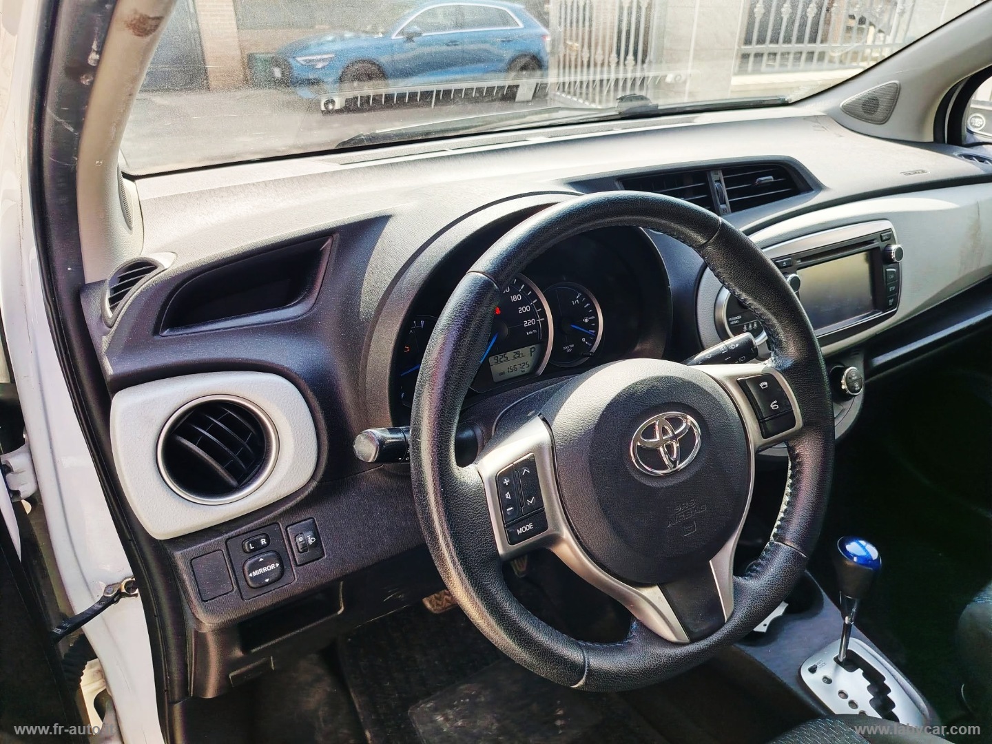 Yaris 1.5 Hybrid 5p. Lounge + - immagine 9