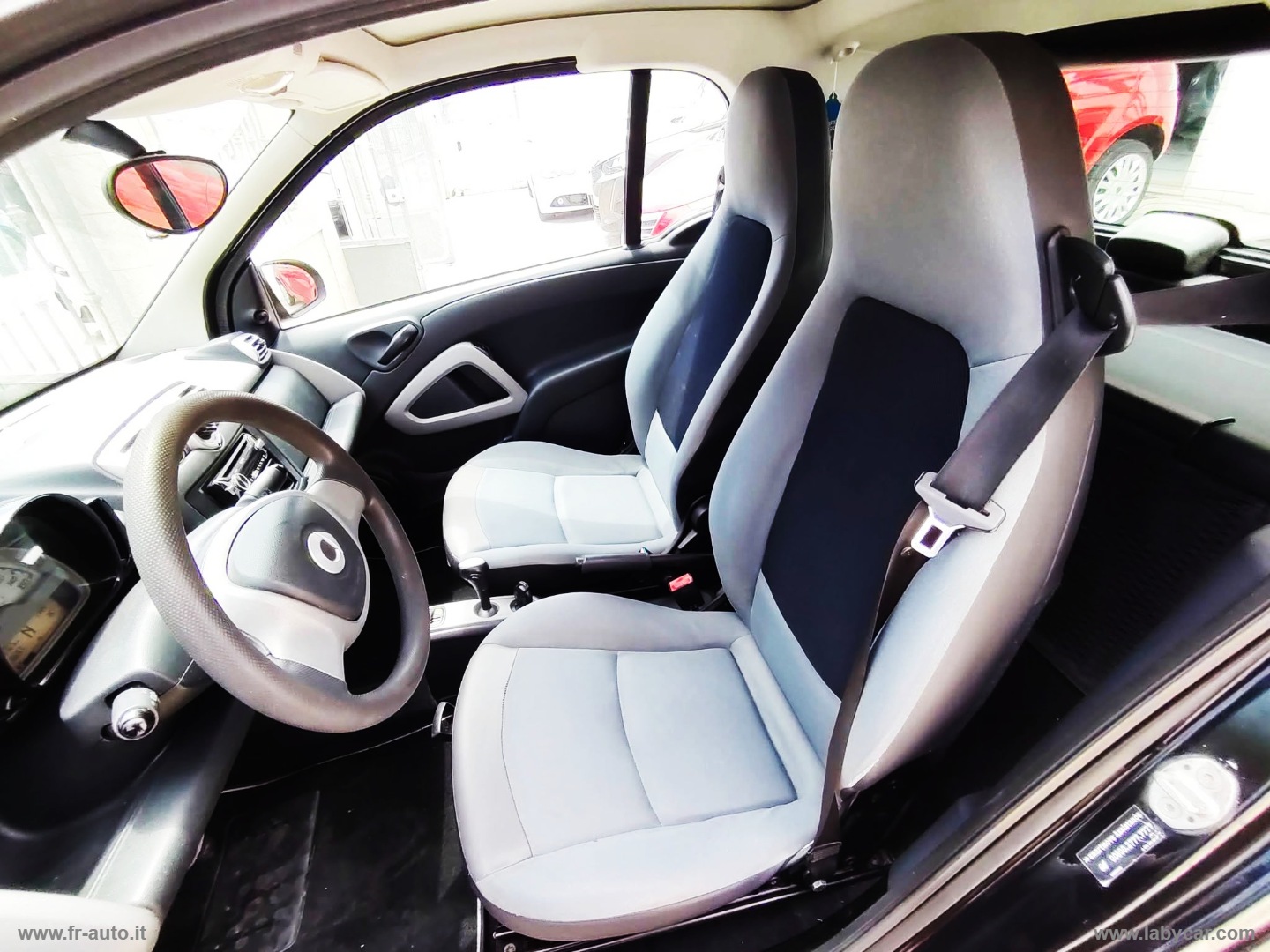 fortwo 1000 52 kW MHD coupé passion - immagine 9