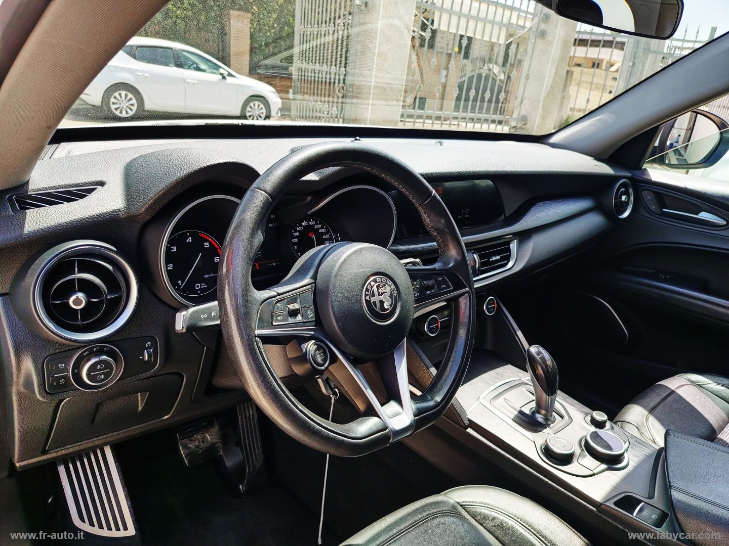 Stelvio 2.2 T.diesel 150CV AT8 RWD Super - immagine 9