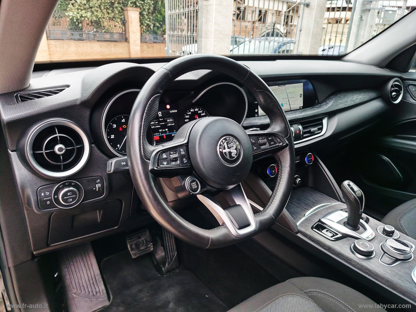 Stelvio 2.2 T.diesel 190 CV AT8 Q4 BUSINESS - immagine 9