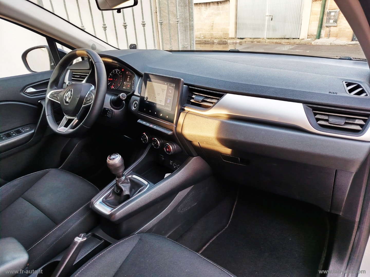 Captur TCe 12V 100 CV GPL FAP Business - immagine 9