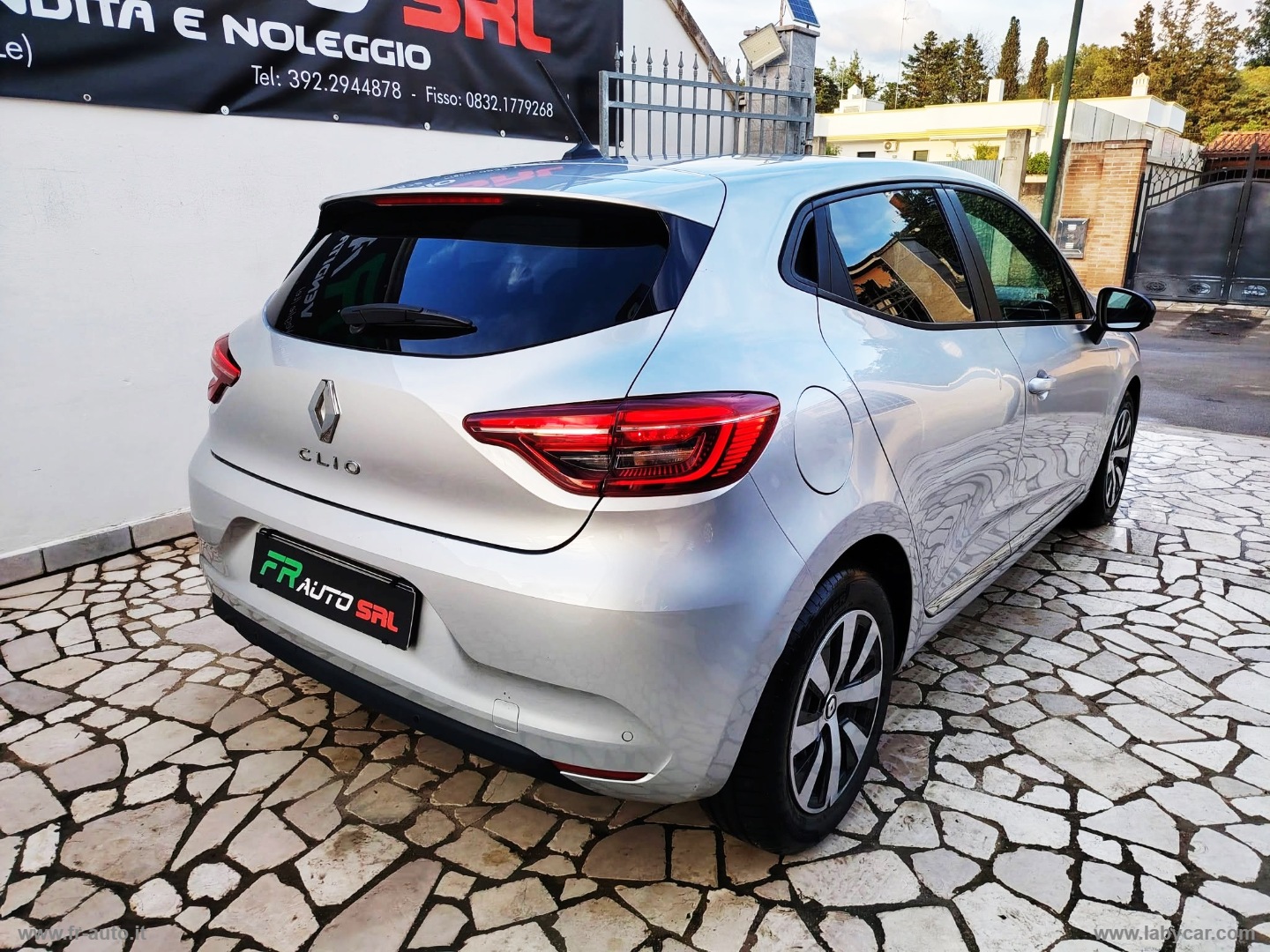 Clio Blue dCi 100 CV Evolution - immagine 9