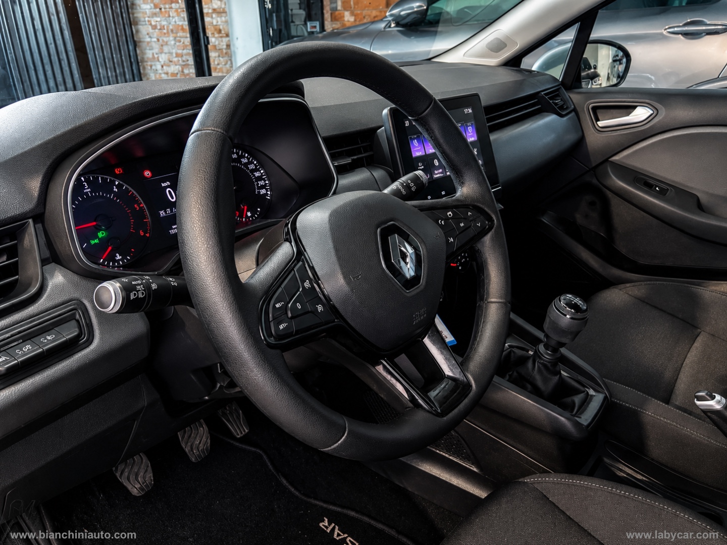 Clio Blue dCi 8V 85 CV 5p. Business - immagine 9