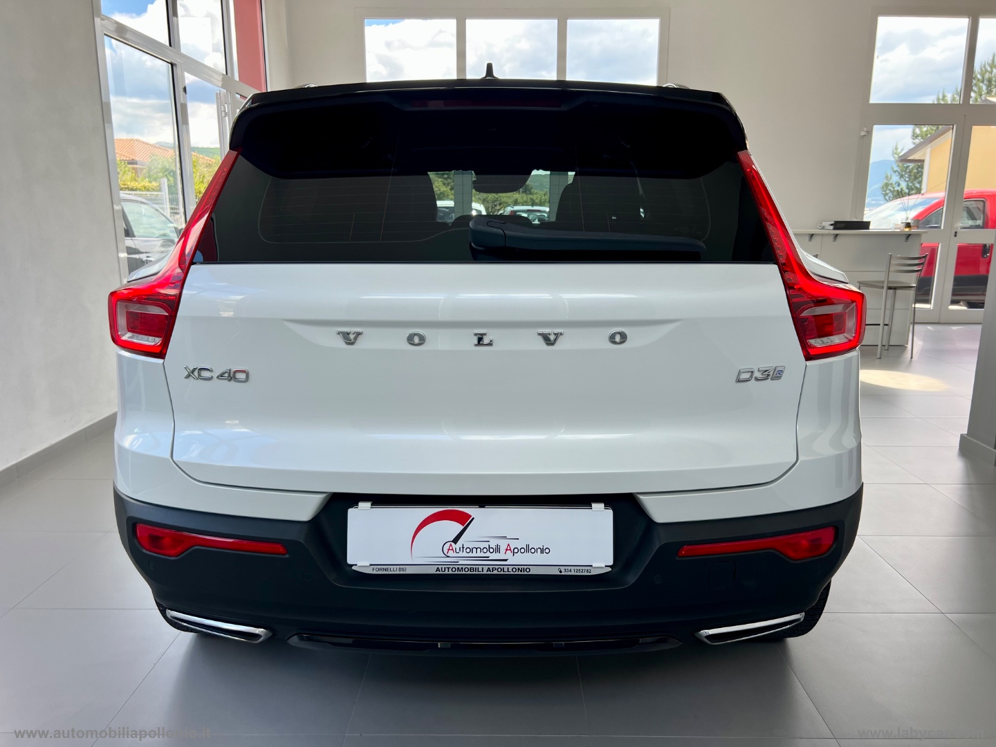 XC40 D3 R-design - immagine 9