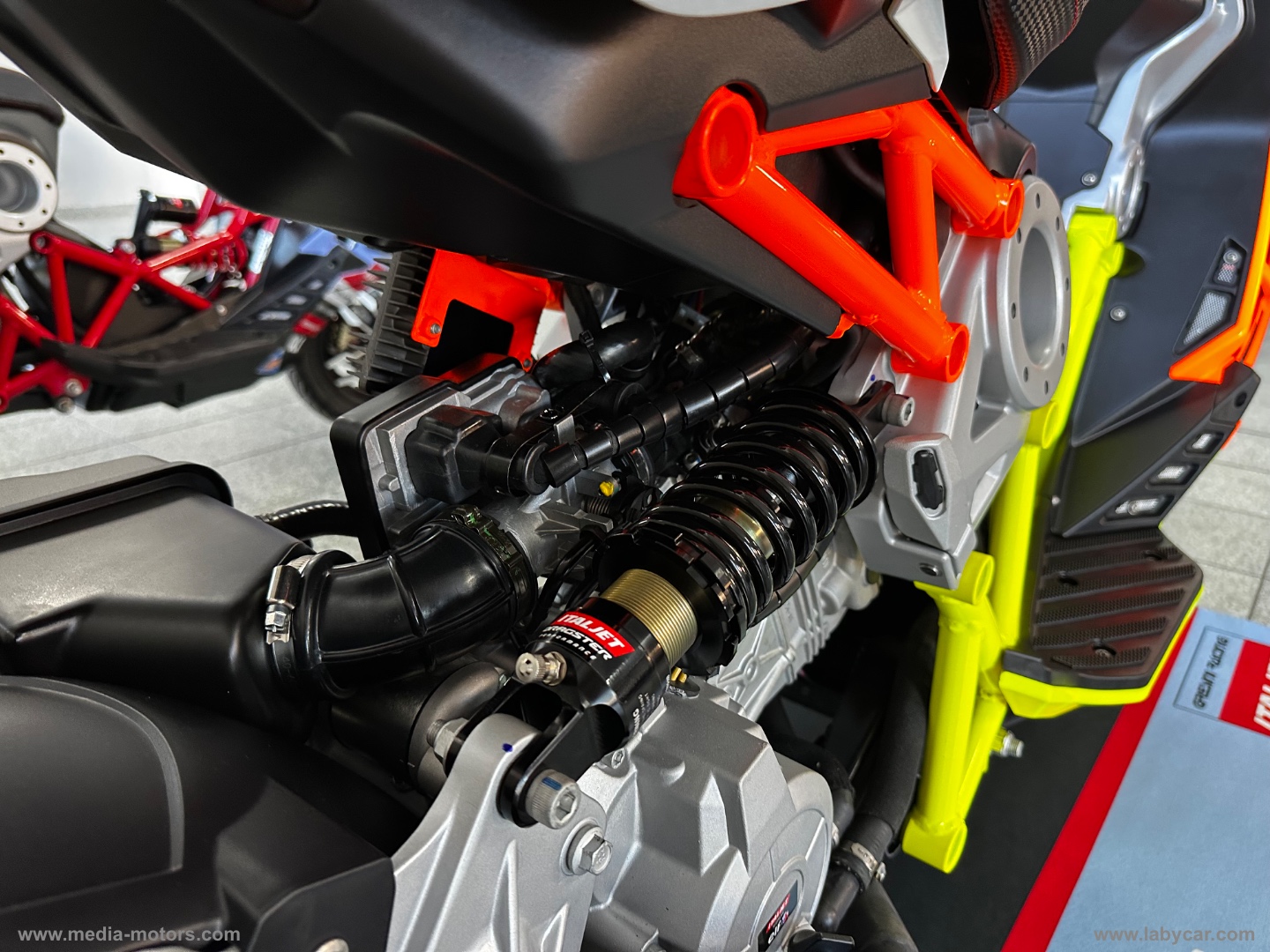 DRAGSTER 125 MALOSSI - immagine 9