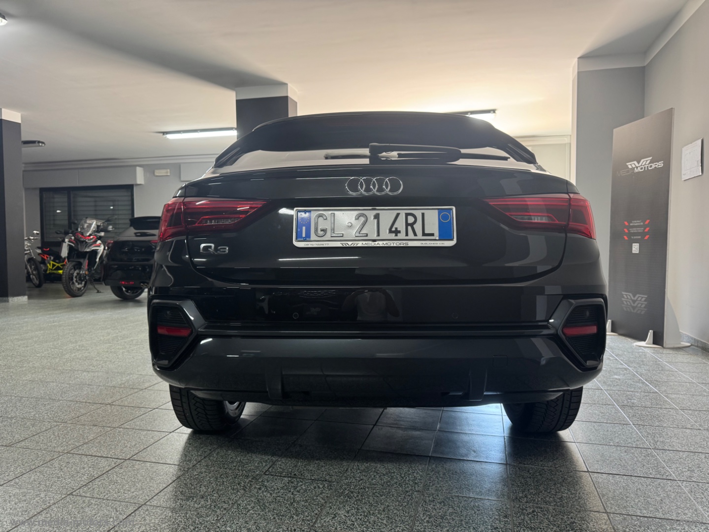 Q3 SPB 35 TDI S tronic Business Plus - immagine 9