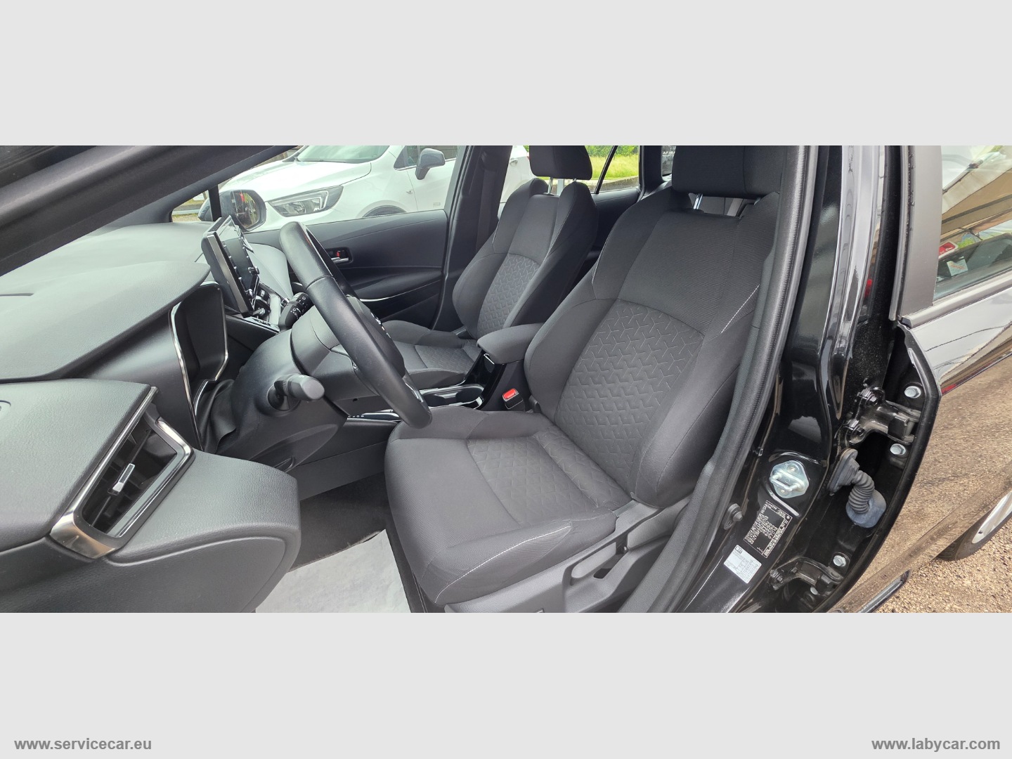 Corolla TS 1.8 Hybrid Business Tech - immagine 9