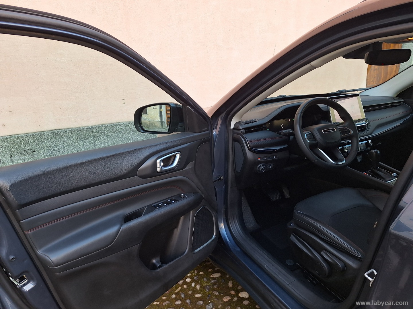 Compass 1.3 T4 240CV PHEV AT6 4xe TRAILHAWK - immagine 9