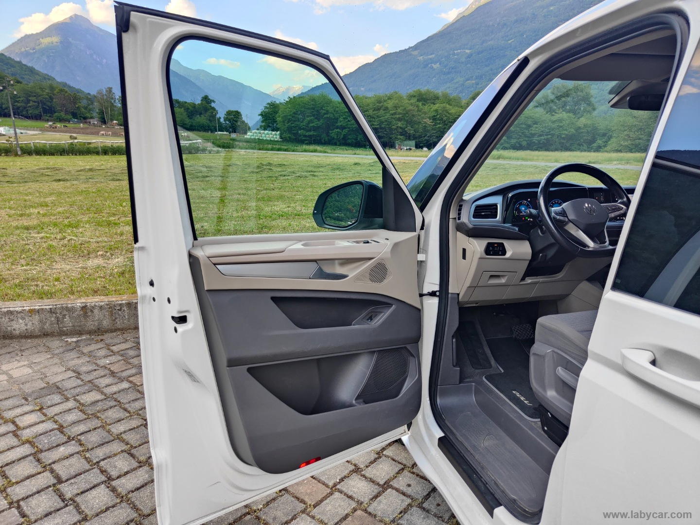 Multivan 1.4 TSI eHybrid Life GARANZIA VW - immagine 9
