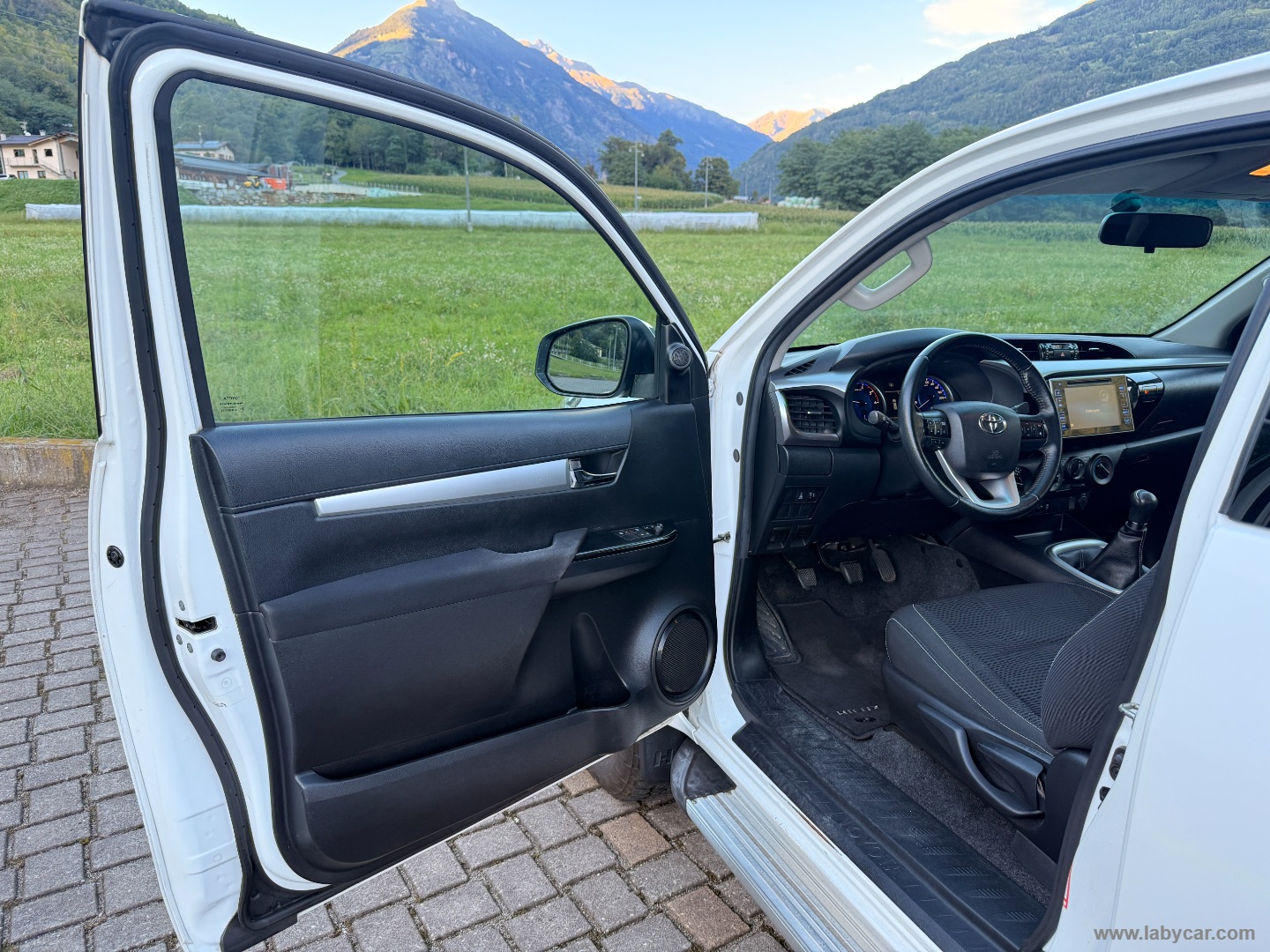Hilux 2.4 D-4D 4WD 2p. EXTRA CAB CAMERA SENS PARK - immagine 9