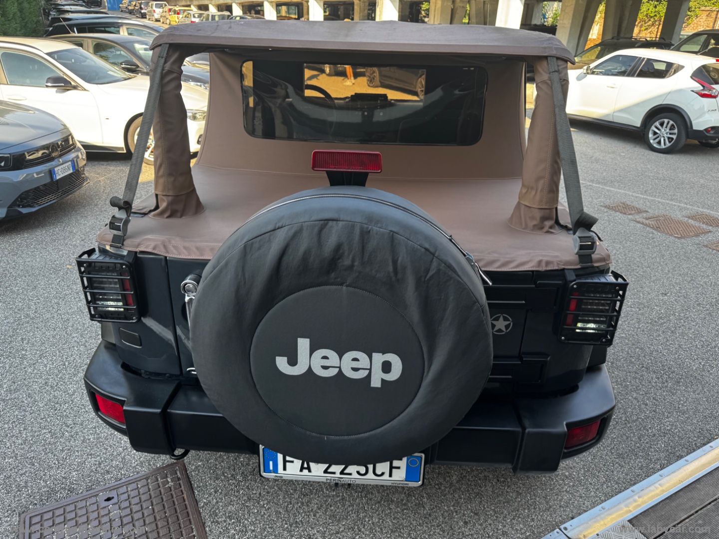 Wrangler 2.8 CRD Sport Auto - immagine 9