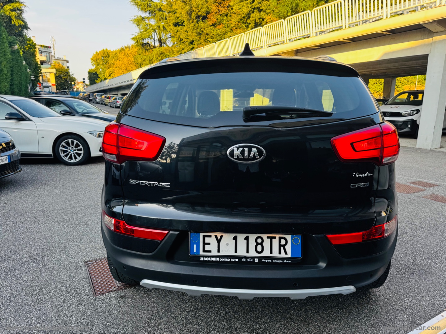 Sportage 2.0 CRDI AWD Pure Rebel - immagine 9