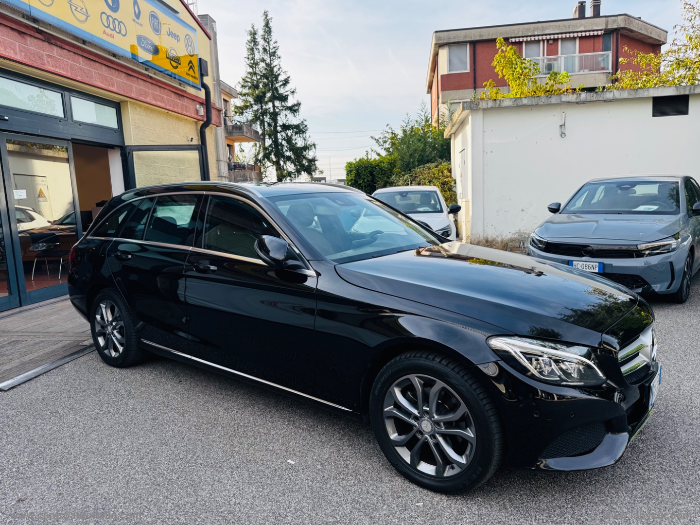 C 200 d S.W. Auto Premium Plus - immagine 9