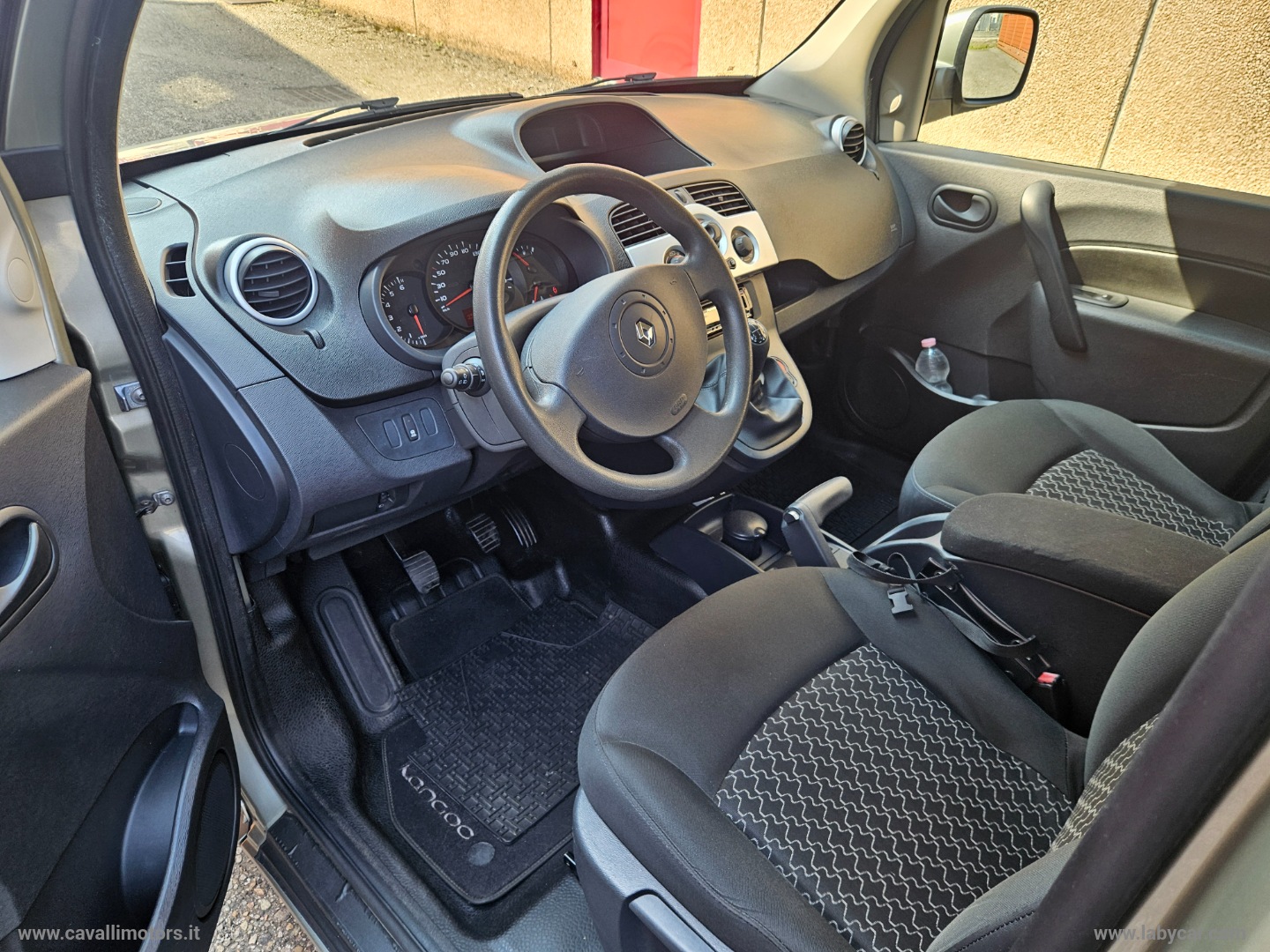 Kangoo 1.5 dCi 75 CV 5p. Attractive - immagine 9