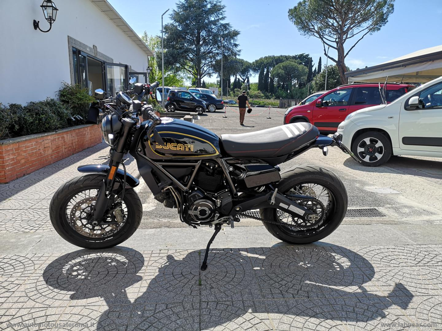 Scrambler 800 URBAN MOTARD PROMO WEB - immagine 9