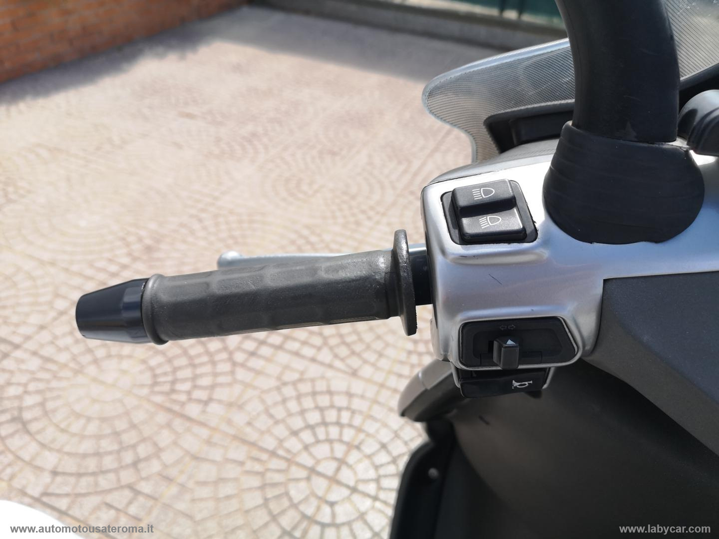 Leonardo 150 ST RATE AUTO MOTO SCOOTER - immagine 9