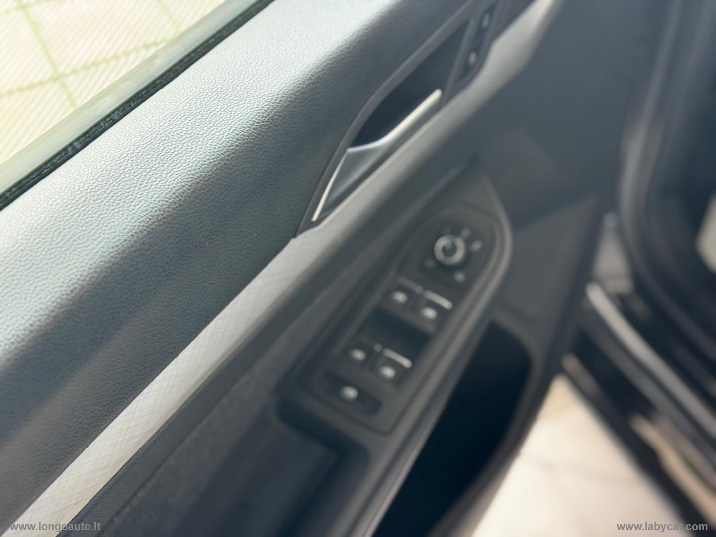 Golf 2.0 TDI DSG SCR Life ADATTA A NEOPATENTATI - immagine 9