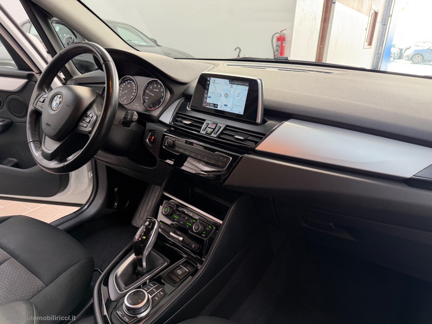 218i Active Tourer Advantage - immagine 9