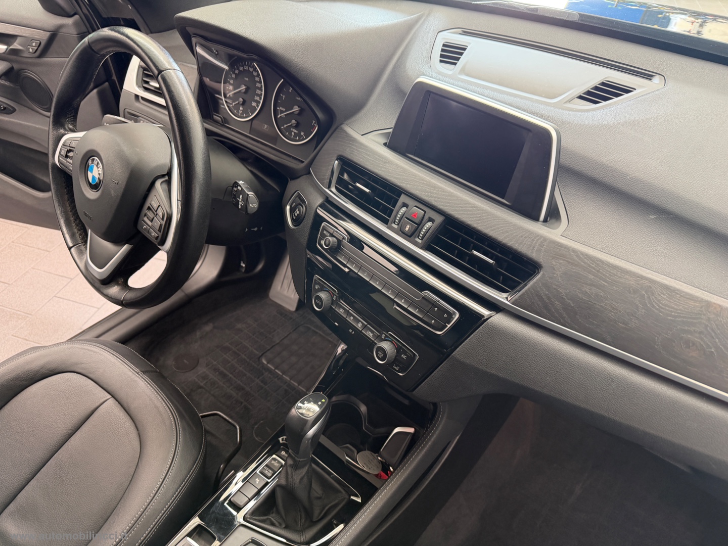 X1 sDrive18i xLine 106.500KM - immagine 9