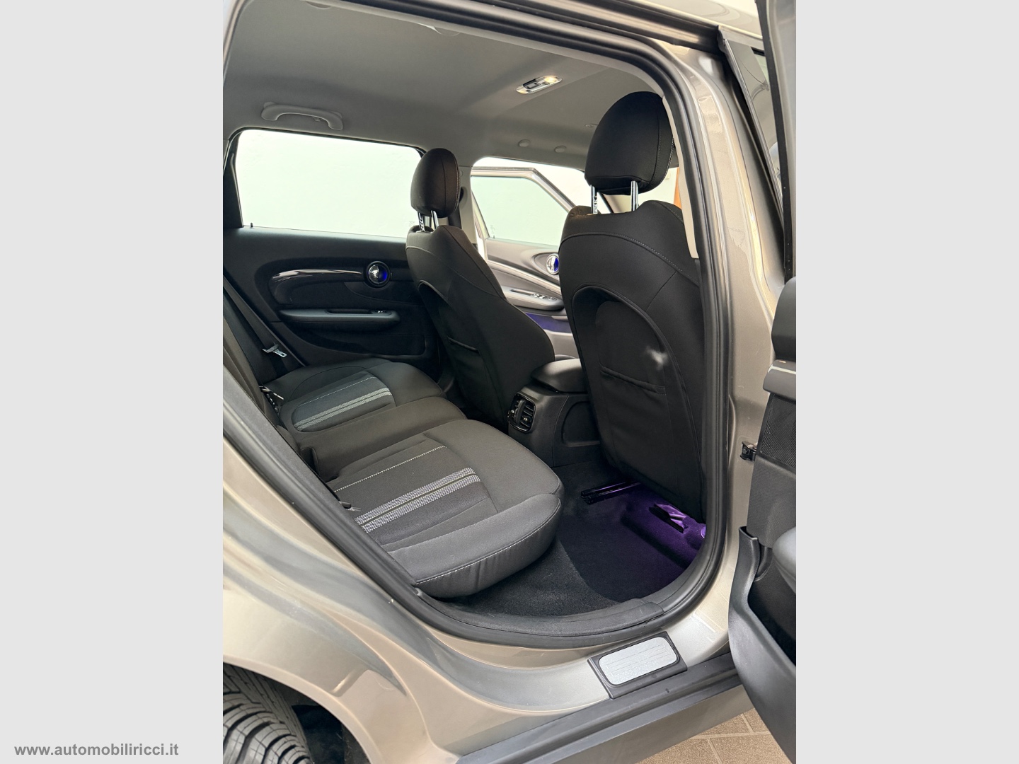 Mini Cooper SD Clubman ALL4 Aut. 4X4 - immagine 9