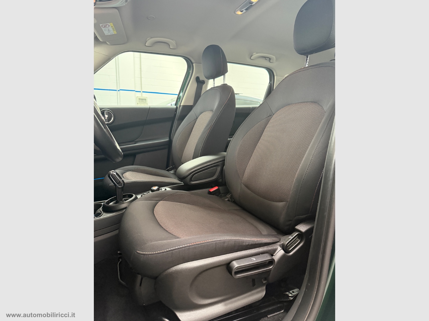 Mini Countryman ONE D Aut. - immagine 9
